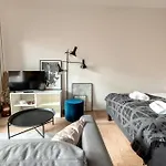 2Ndhomes Modern & Cozy Studio In The Center