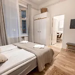 2Ndhomes Central 1Br Apartments By Kaisaniemi Park