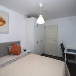 Cozy Apartment Near Metro Station