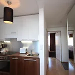 45M2 Sepaenkatu 11, Kaksio Avaralla Naekoealalla Merelle Asti, Parveke