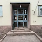 Spacious And Bright Apartment For 4