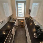 Spacious And Bright Apartment For 4