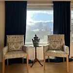Cozy Independent House With Free Parking And 20 Mins To Center