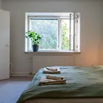 Bright, Lush And Comfortable Apartment In Kallio