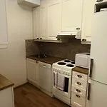 Kotimaailma Apartments Kamppi - 2Br In The City Center With Code Lock