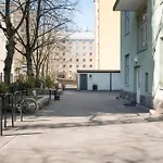 Vintage 1Br Apt In Kamppi With Perfect Location