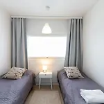Cozy 3 Bedroom Apartment For 8
