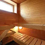 Spacious Apartment For 4 With Sauna