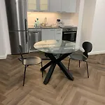 Unique Apartment On The Prestige Address