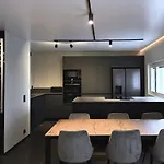 2Ndhomes Suite With Sauna & Jacuzzi In Kamppi