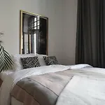 Loennrotinkatu City Center Apartment