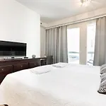 Go Happy Home Mikonkatu 11, Modern 2 Bedroom Apartment With Balcony