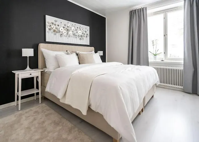 Luminous 1Br Apt Next To Puu-Vallilla