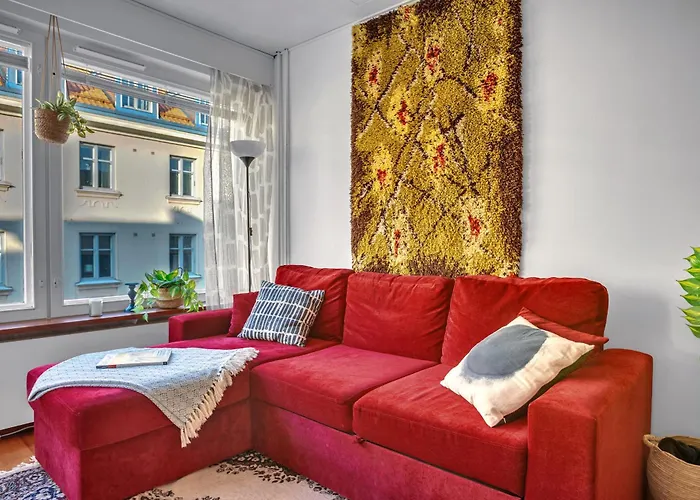 Design District W Free Parking Garage, Balcony, Netflix, 200M Tram&Bus