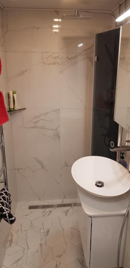 Hakaniemi Studio Apartment, City Centre Huoneisto Helsinki
