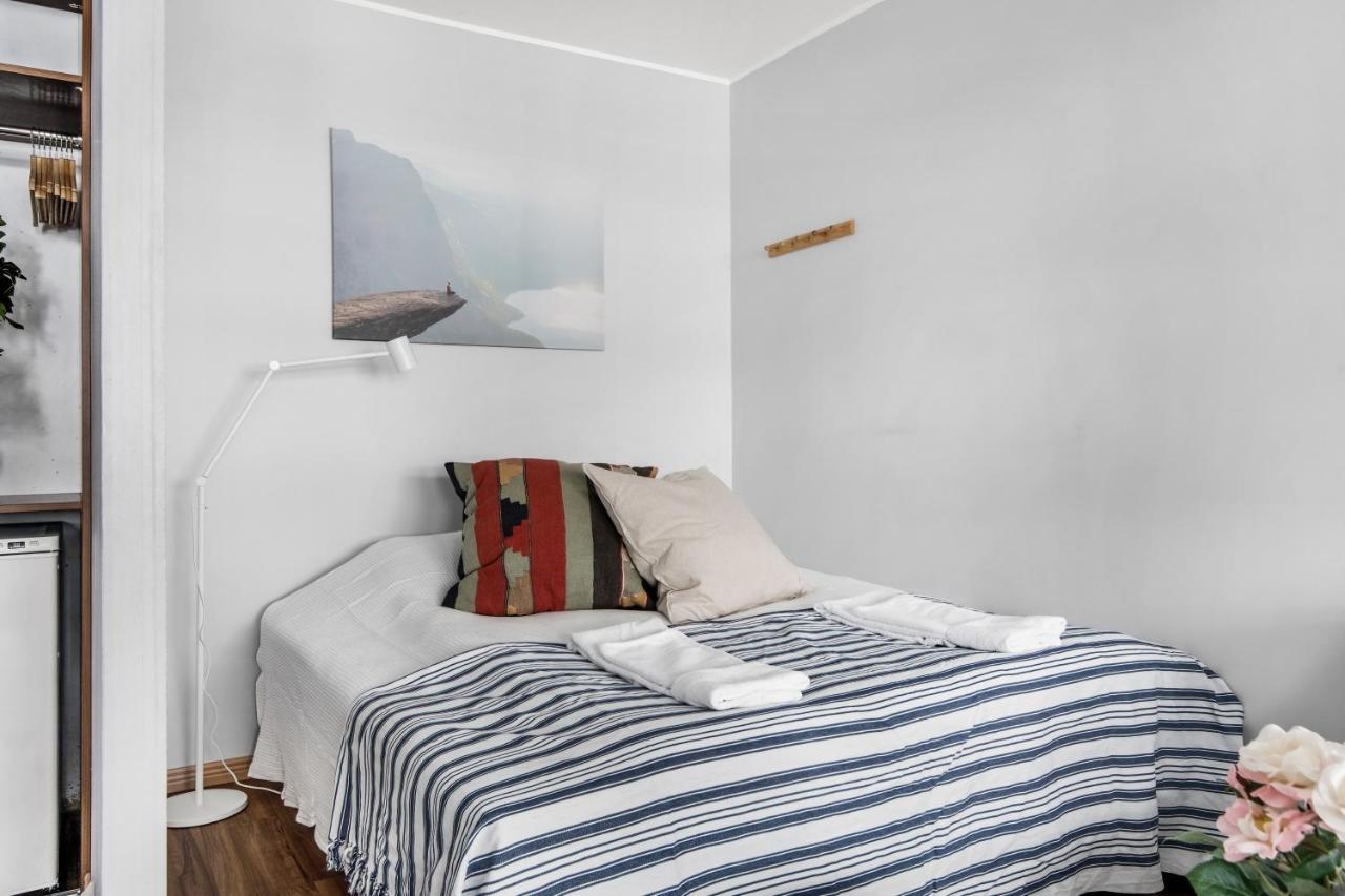 Wehost Modern And Elegant Studio For Four Helsinki