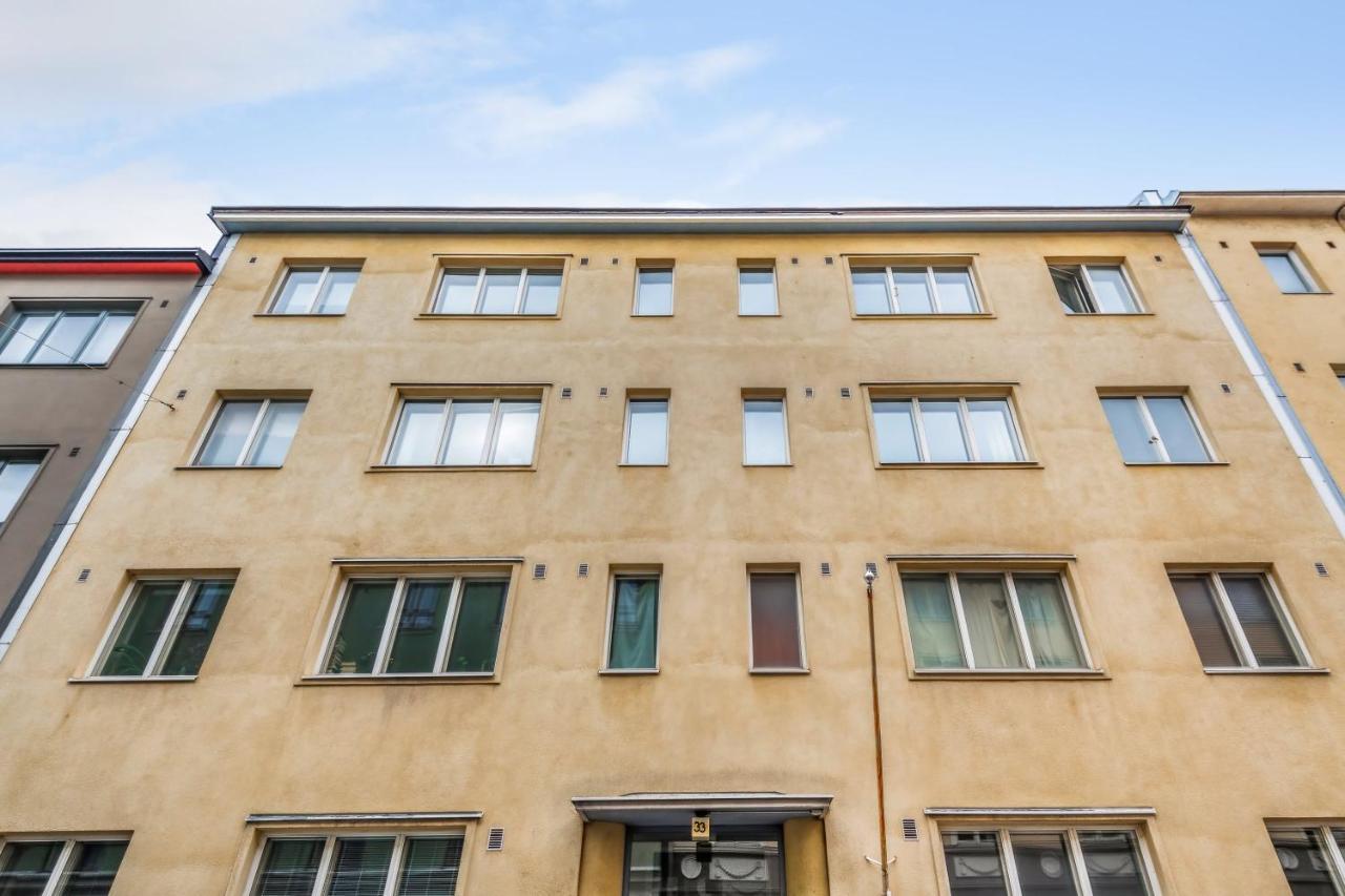 Wehost Merimiehenkatu 33 * Helsinki