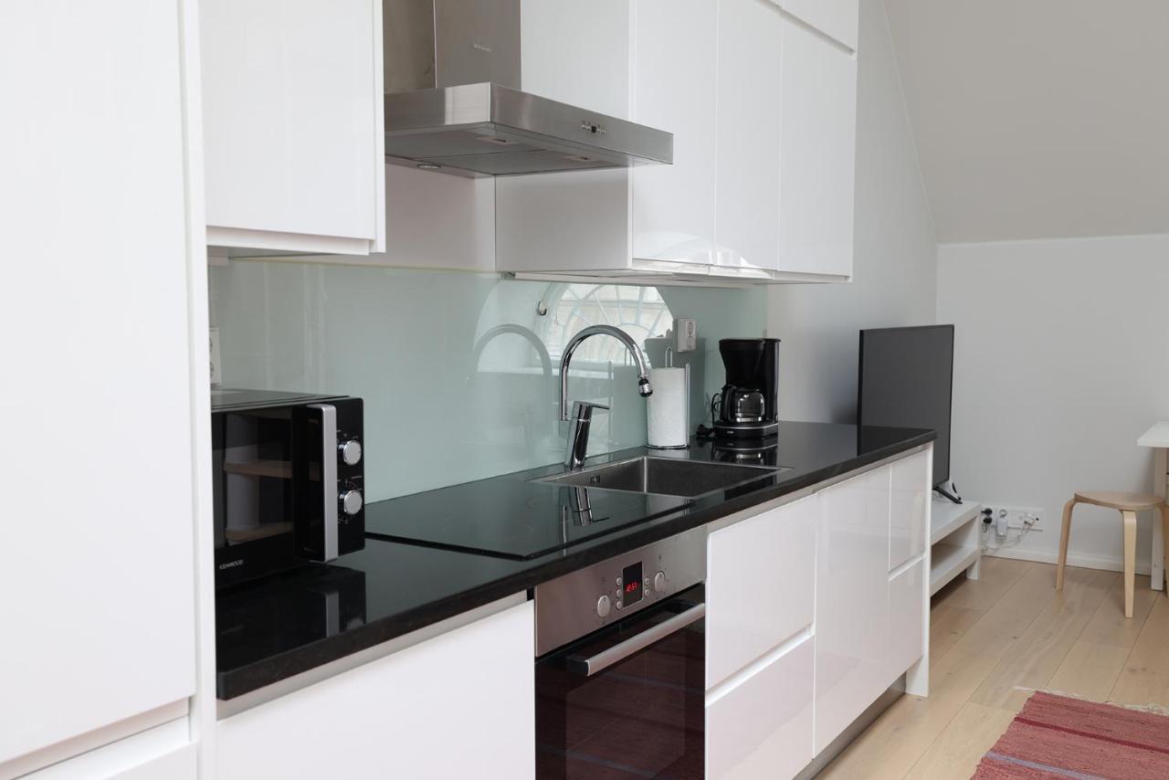 Huoneisto 2ndhomes Stunning 35m2 Studio Penthouse With Sauna & Balcony