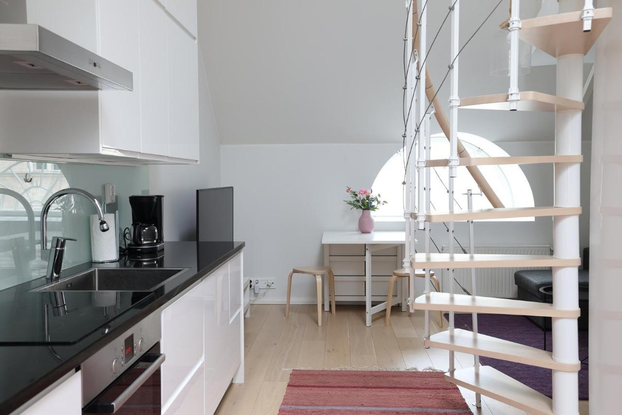 2ndhomes Stunning 35m2 Studio Penthouse With Sauna & Balcony