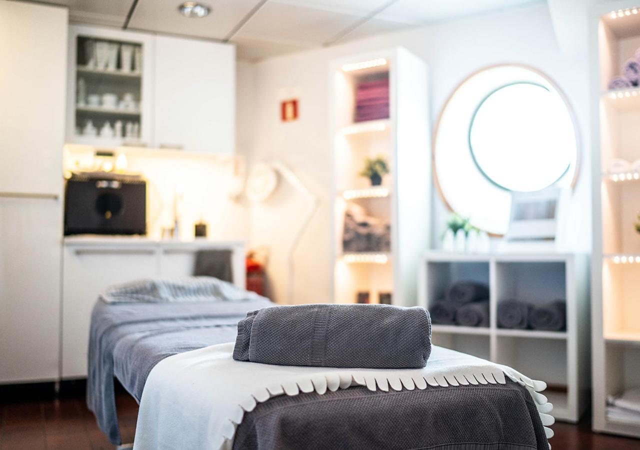 Viking Line Ferry Gabriella - One-way Journey From To Stockholm