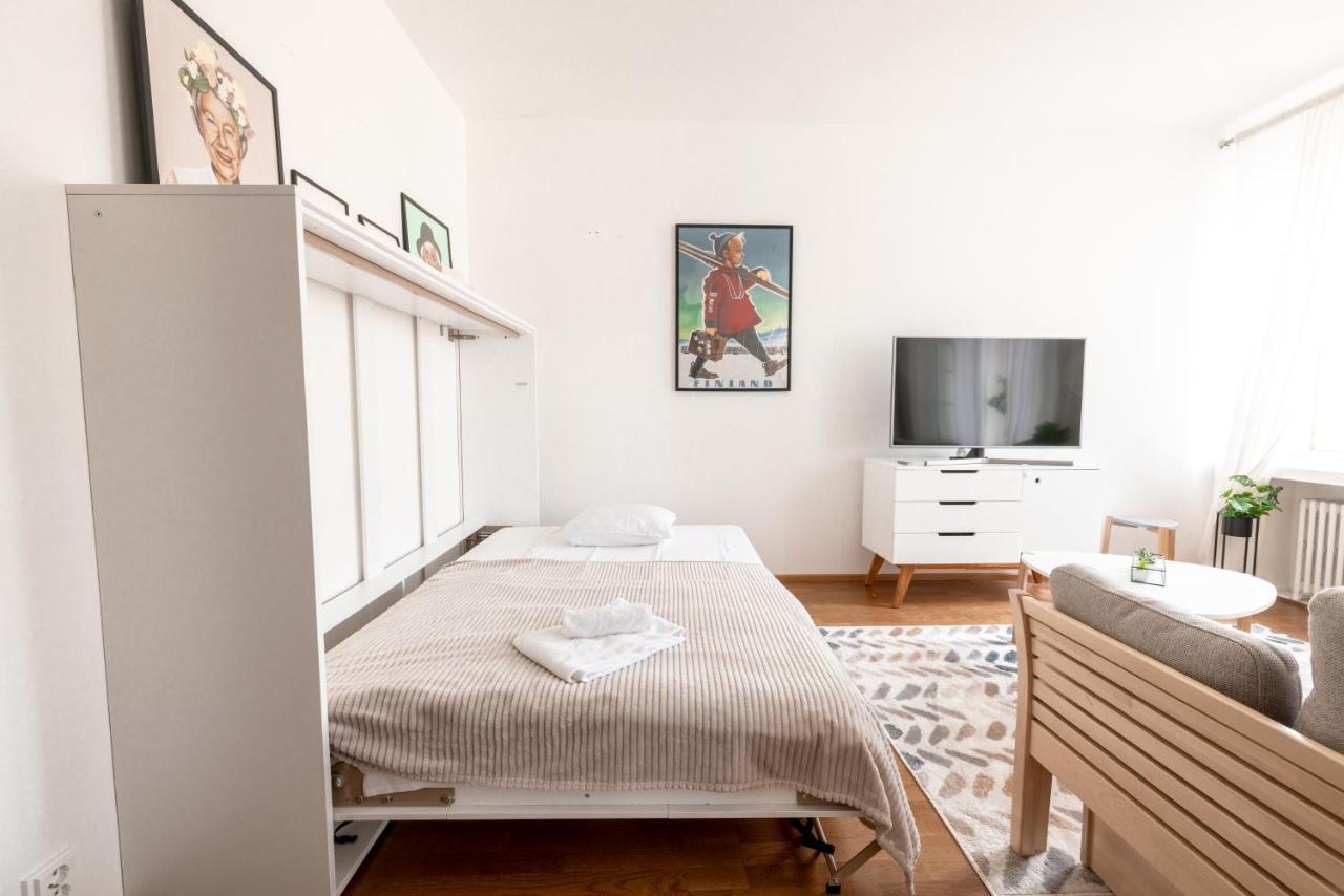Poista 2ndhomes Cozy & Modern Top Floor 1br Huoneisto