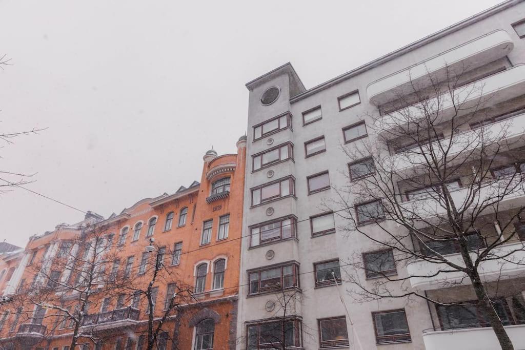 Huoneisto Spacious 2br On Bulevardi *