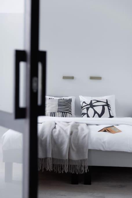 Spacious 2br On Bulevardi Huoneisto
