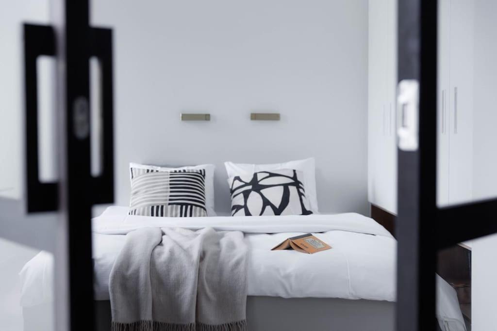 Huoneisto Spacious 2br On Bulevardi *