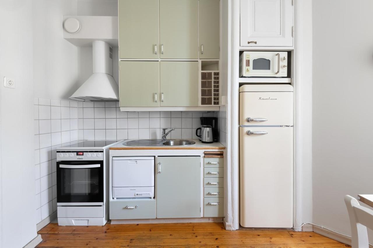 Huoneisto Wehost Spacious For 5 With A Kitchen Helsinki