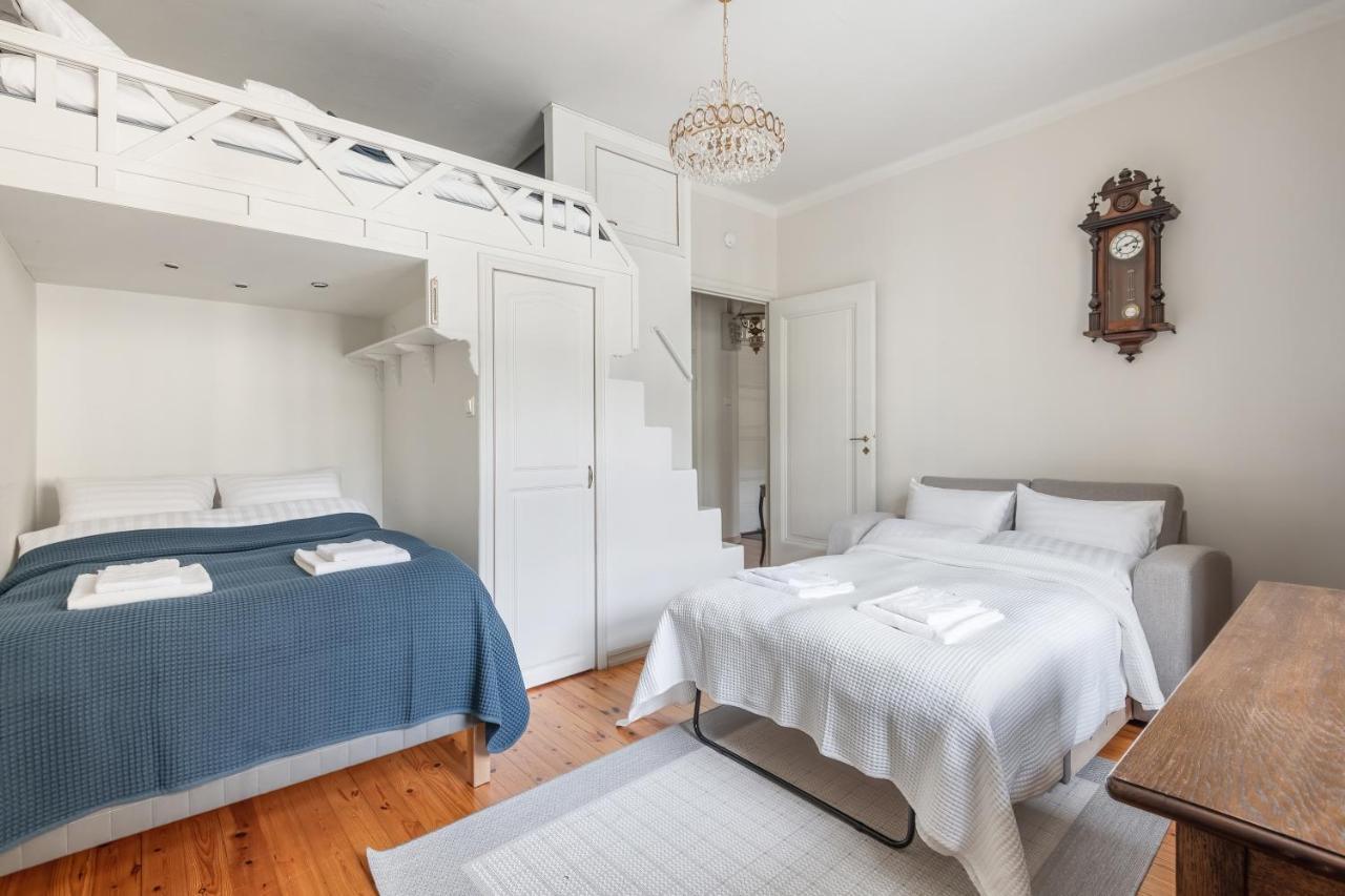 Huoneisto Wehost Spacious For 5 With A Kitchen Helsinki
