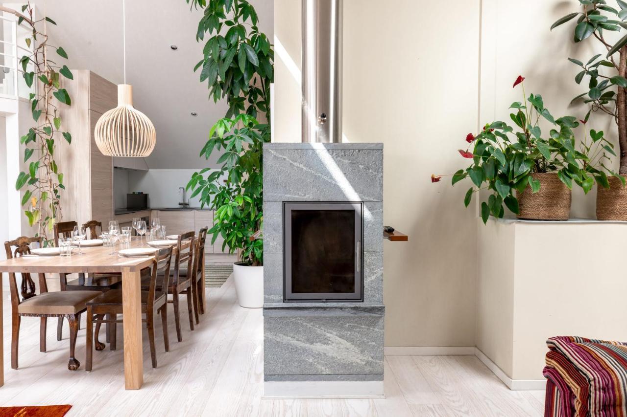 Poista 2ndhomes Deluxe 2br Penthouse With Rooftop Terrace & Sauna In Center Huoneisto