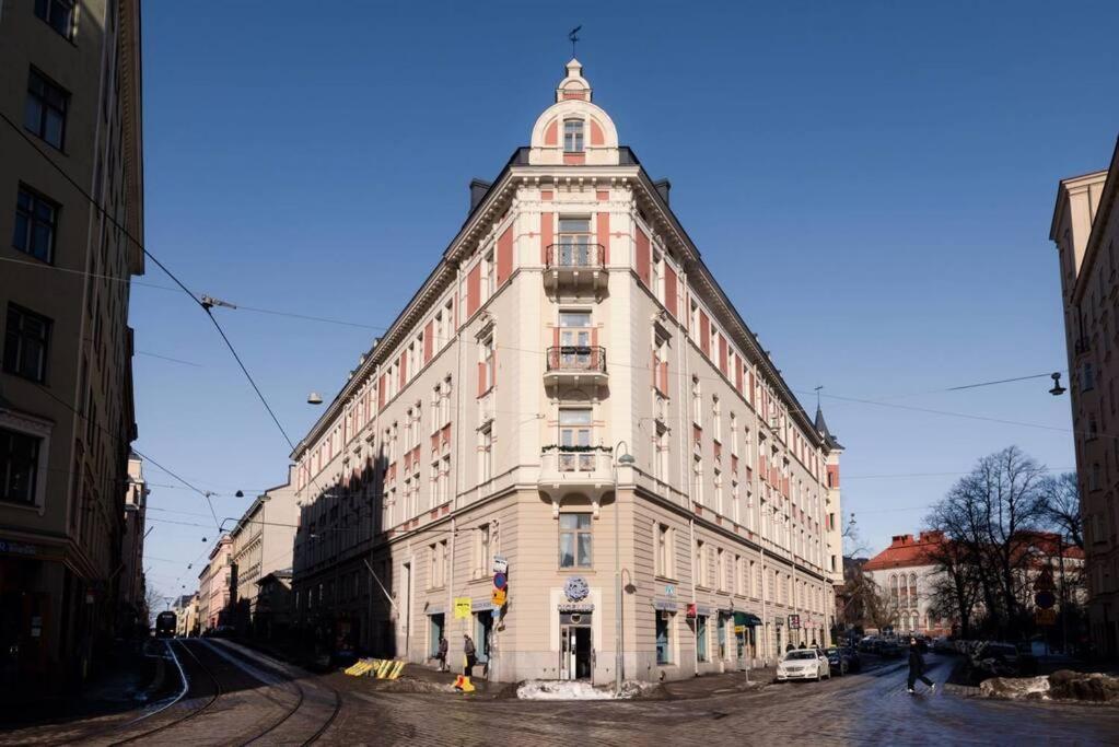 Huoneisto 2ndhomes Stylish Studio In Design District *