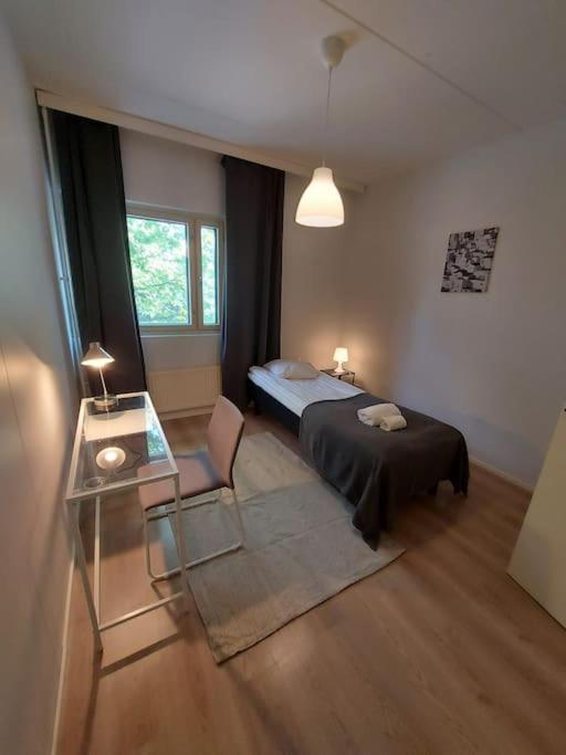 Huoneisto Kotimaailma - Tilava 2Mh Asunto Saunalla Herttoniemen Merellisessae Ympaeristoessae Helsinki