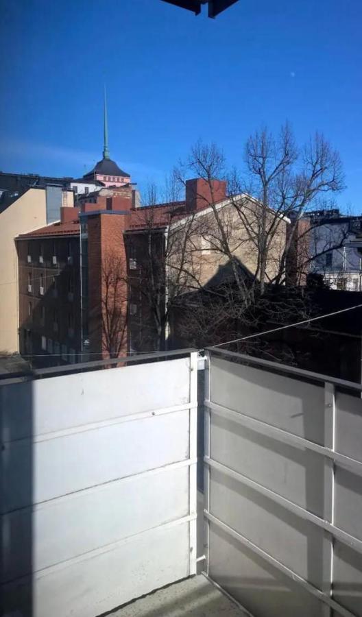 Spacious 2 In Design District, Own Balcony Huoneisto Helsinki