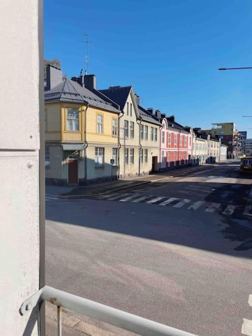 Ihana Kaksio Linnanmaeen Vieressae *