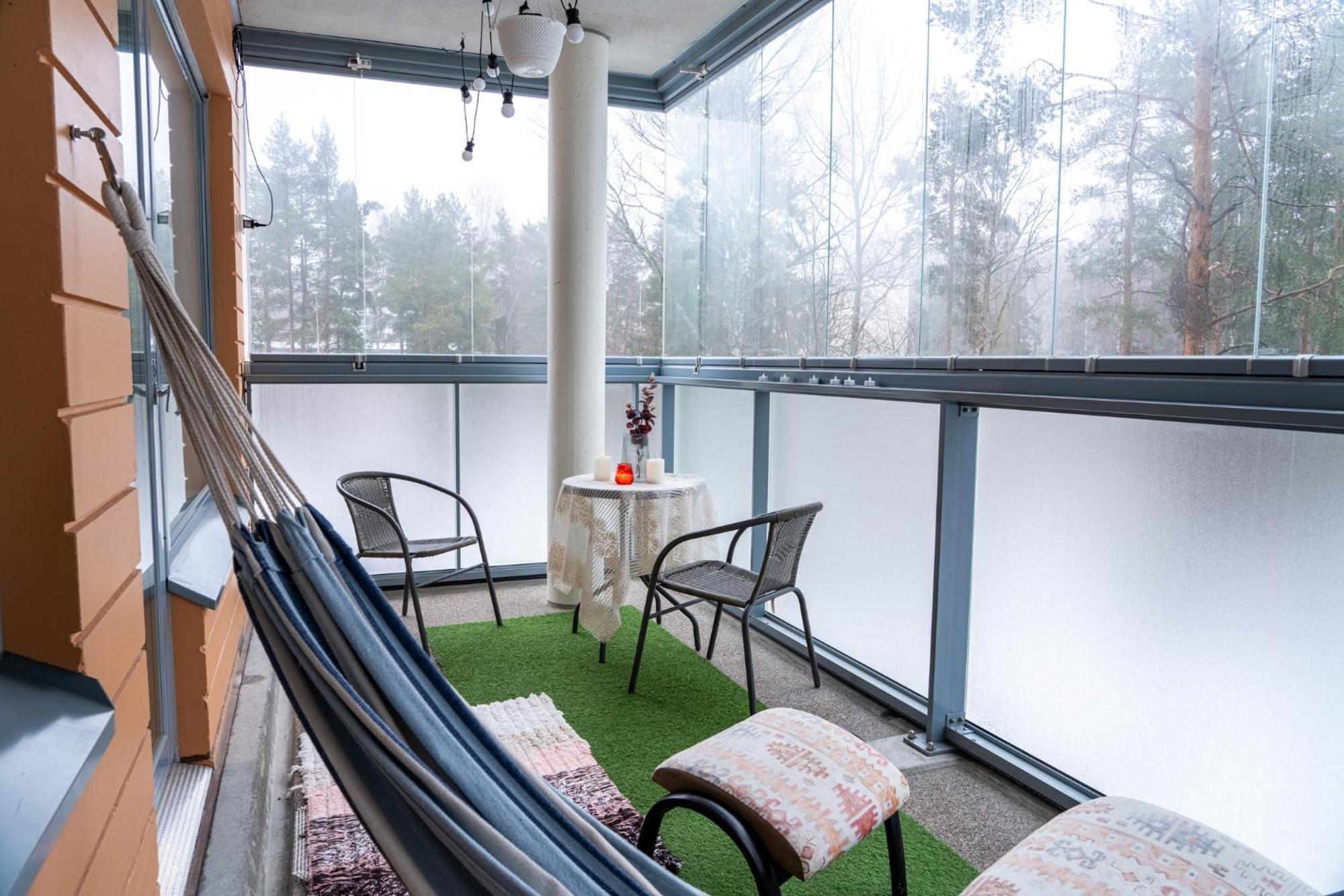 Kaksio Helsingissae Hyvien Kulkuyhteyksien Varrella Huoneisto Helsinki