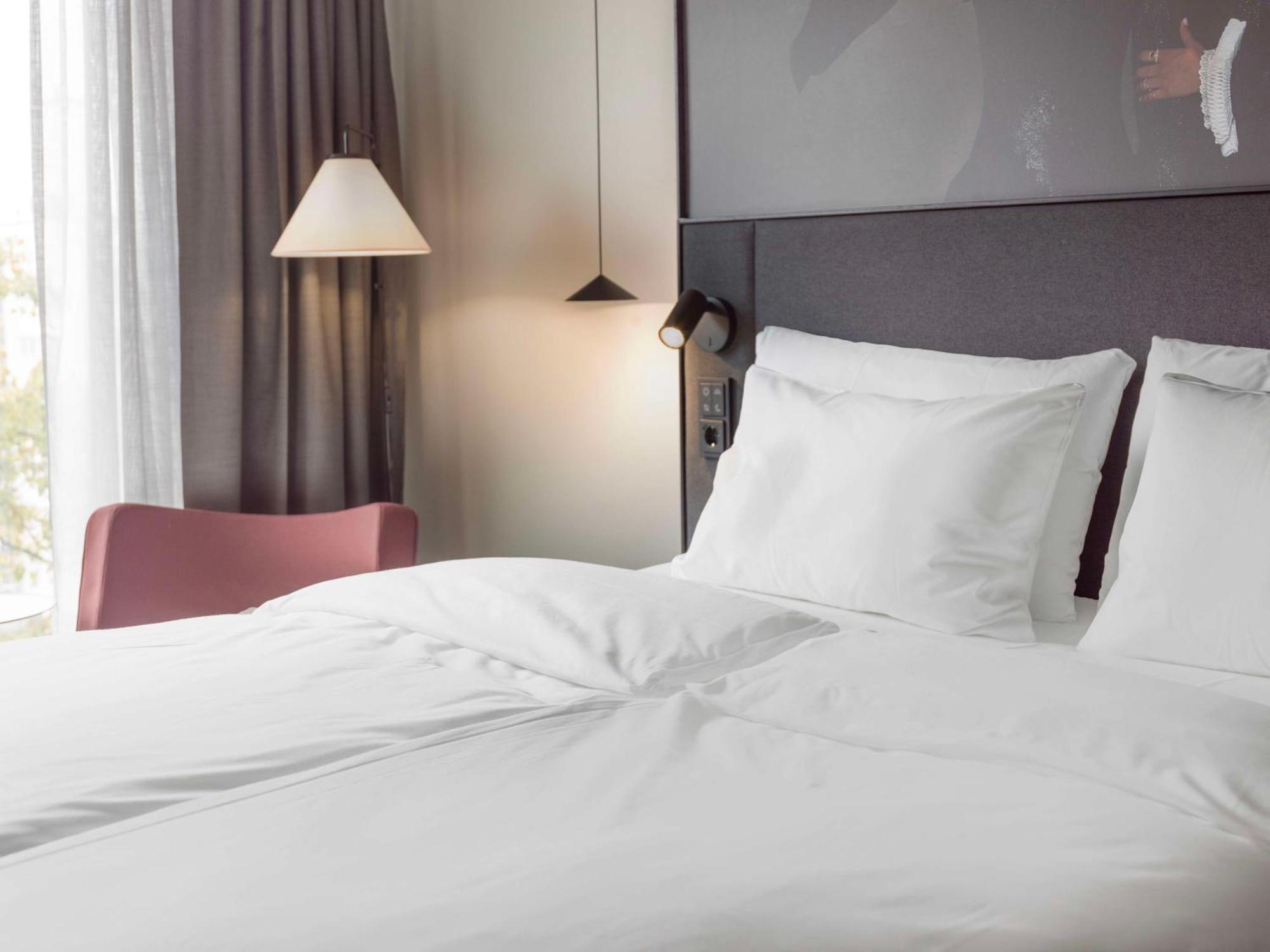 Hotelli Radisson Red 4*