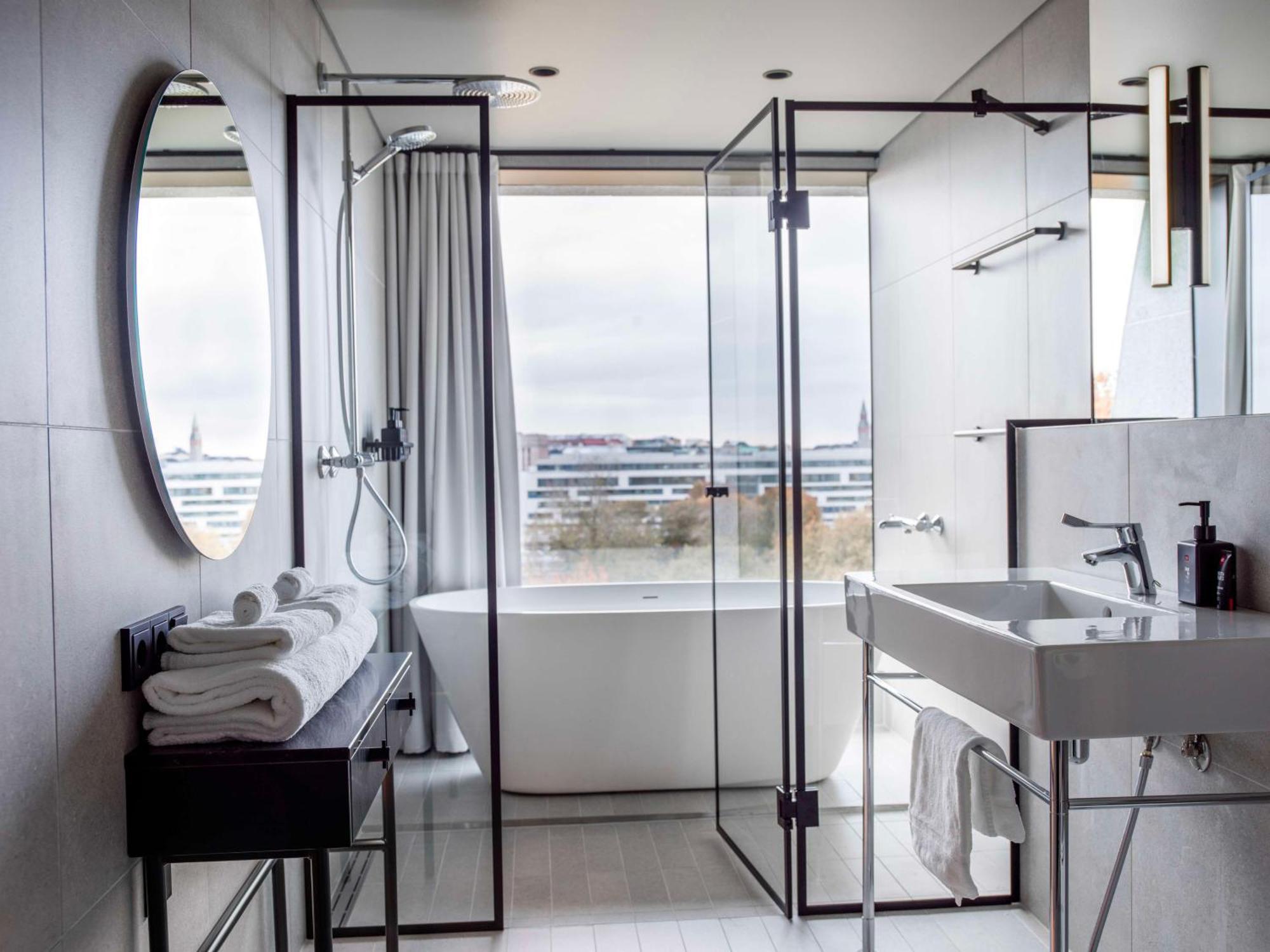Hotelli Radisson Red 4*