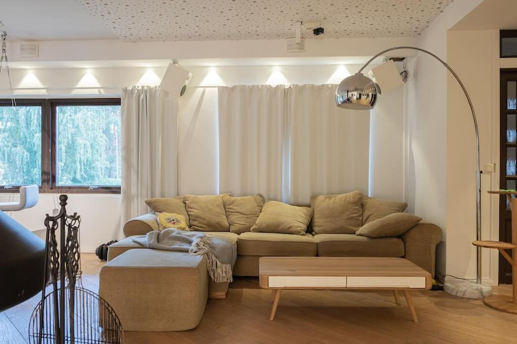 Unique In With Sauna And Hot Tub Huoneisto Helsinki