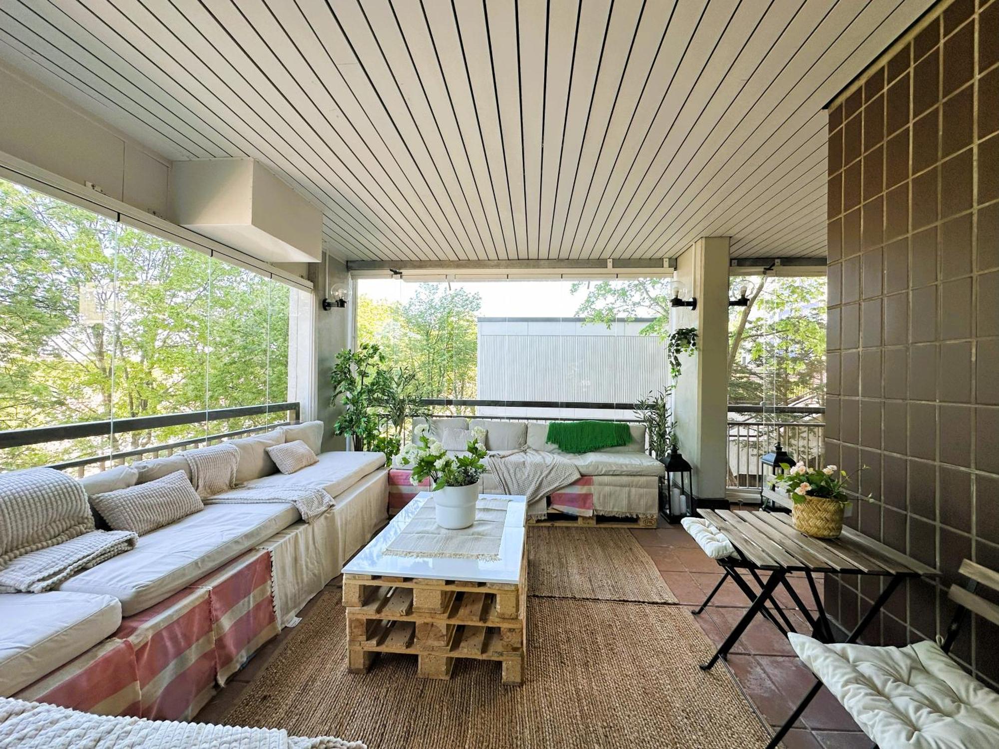 New Luxury 110sqm With Terrace And Great Location Huoneisto