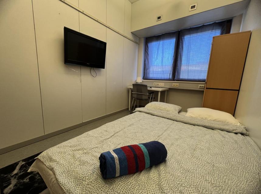 Office House Services 656 * Helsinki