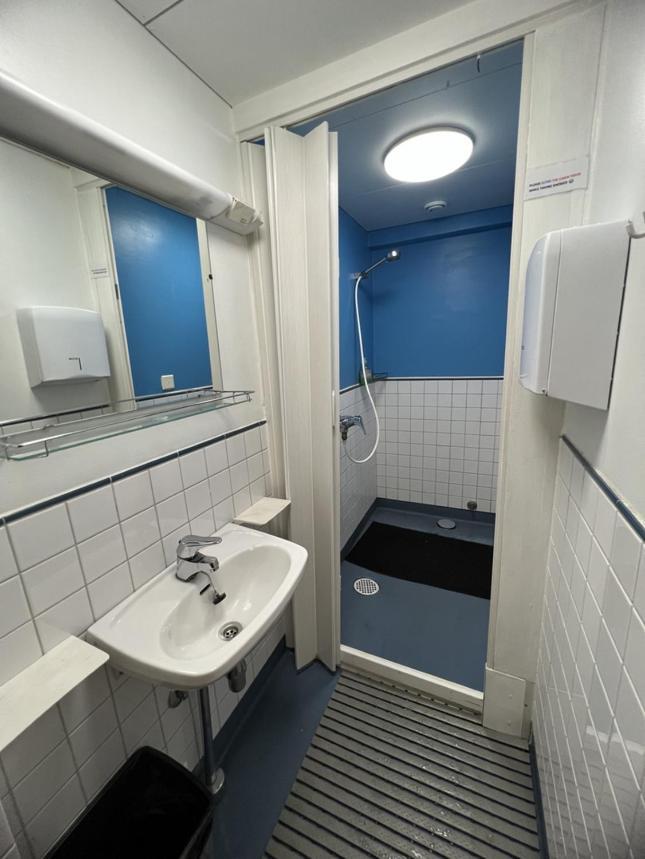 Office House Services 211 Hostelli Helsinki