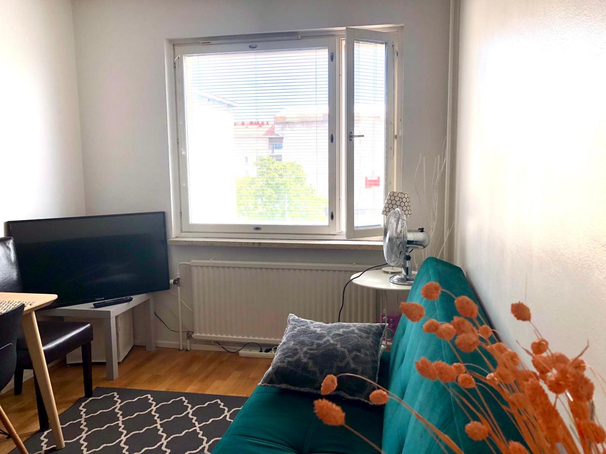 Scandinavian Modern 34 1br Center In Kamppi Tyoemiehenkatu *