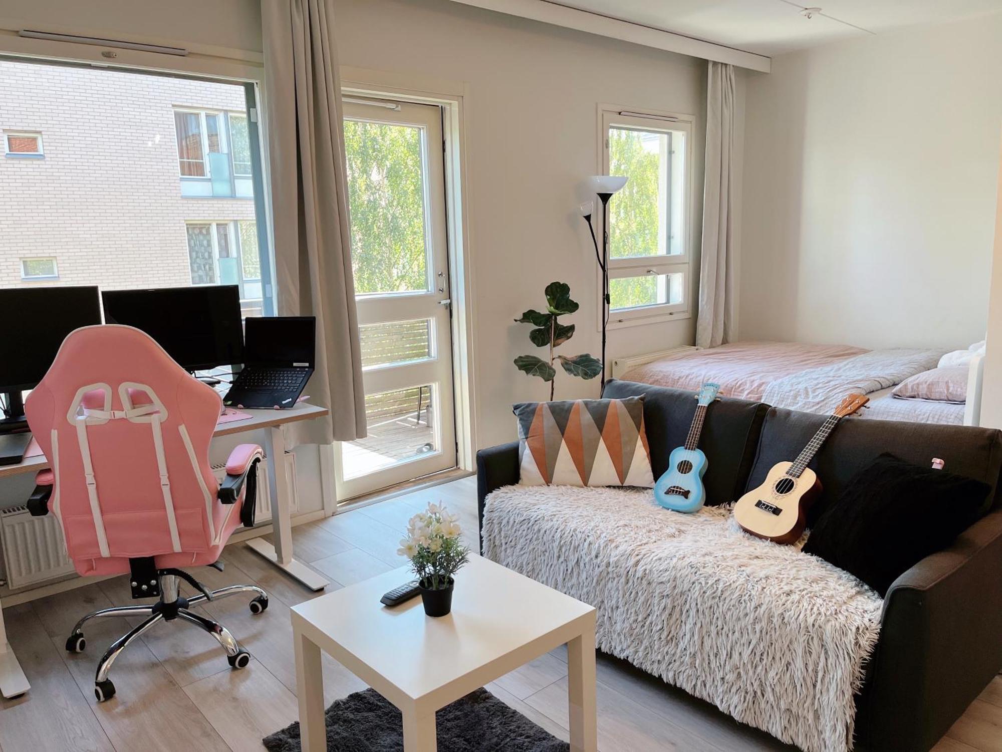 Lovely Next To The Metro Station And Shopping Malls - 16mins To Center, Convenient, Peaceful Huoneisto *