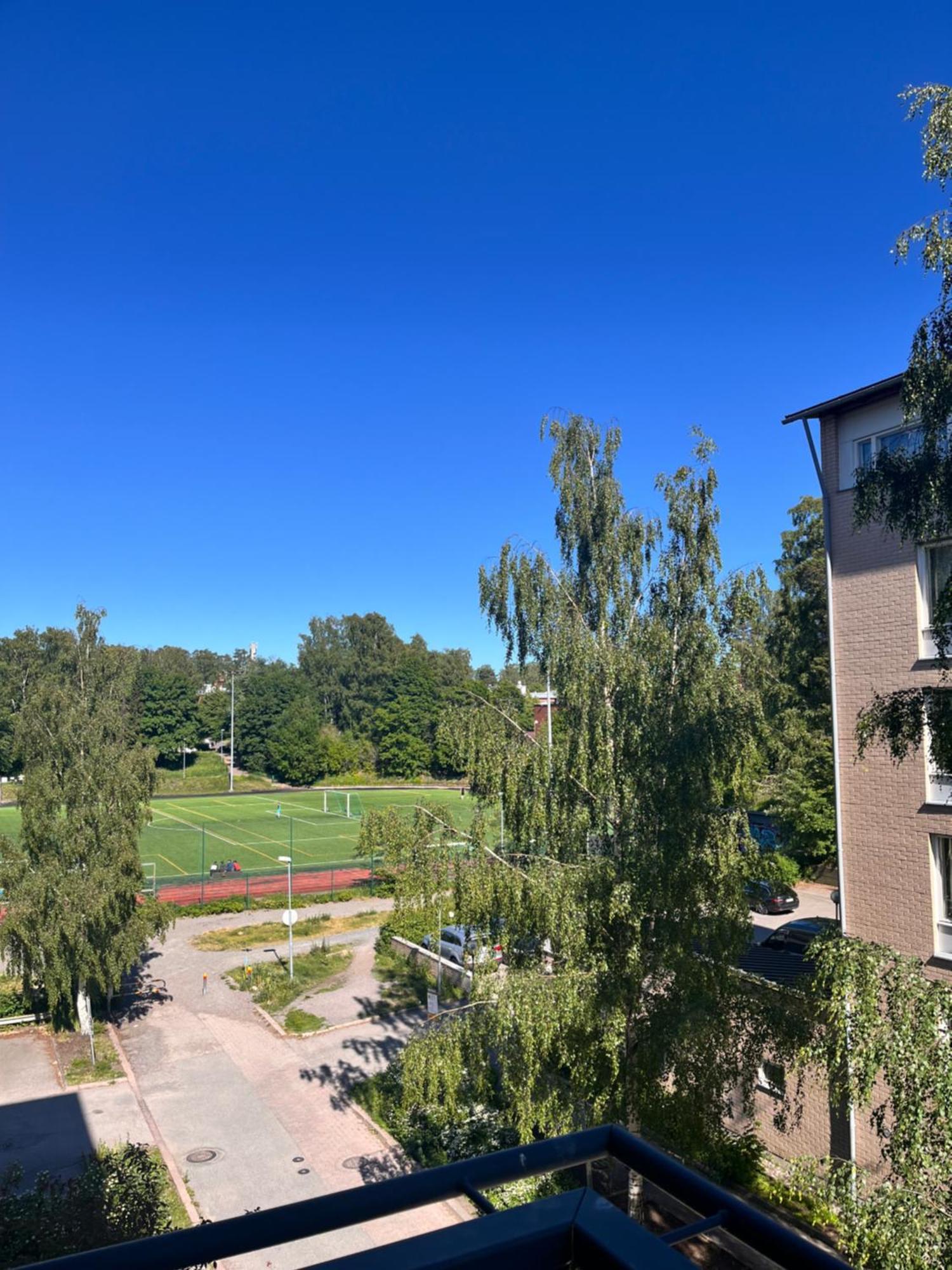 Huoneisto Lovely Next To The Metro Station And Shopping Malls - 16mins To Center, Convenient, Peaceful *