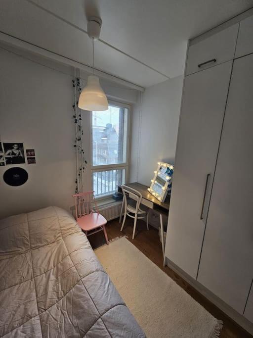 Ilmastoitu 4 Makuuhuoneen Asunto Kantakaupungissa Huoneisto *