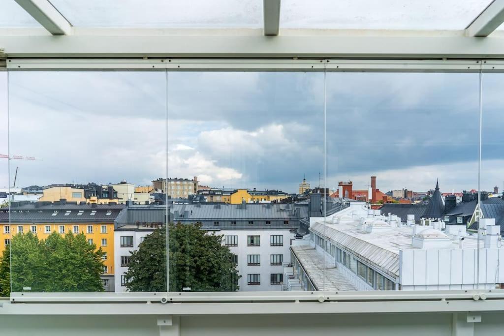 Huoneisto Centralstudio With Rooftop Terrace *
