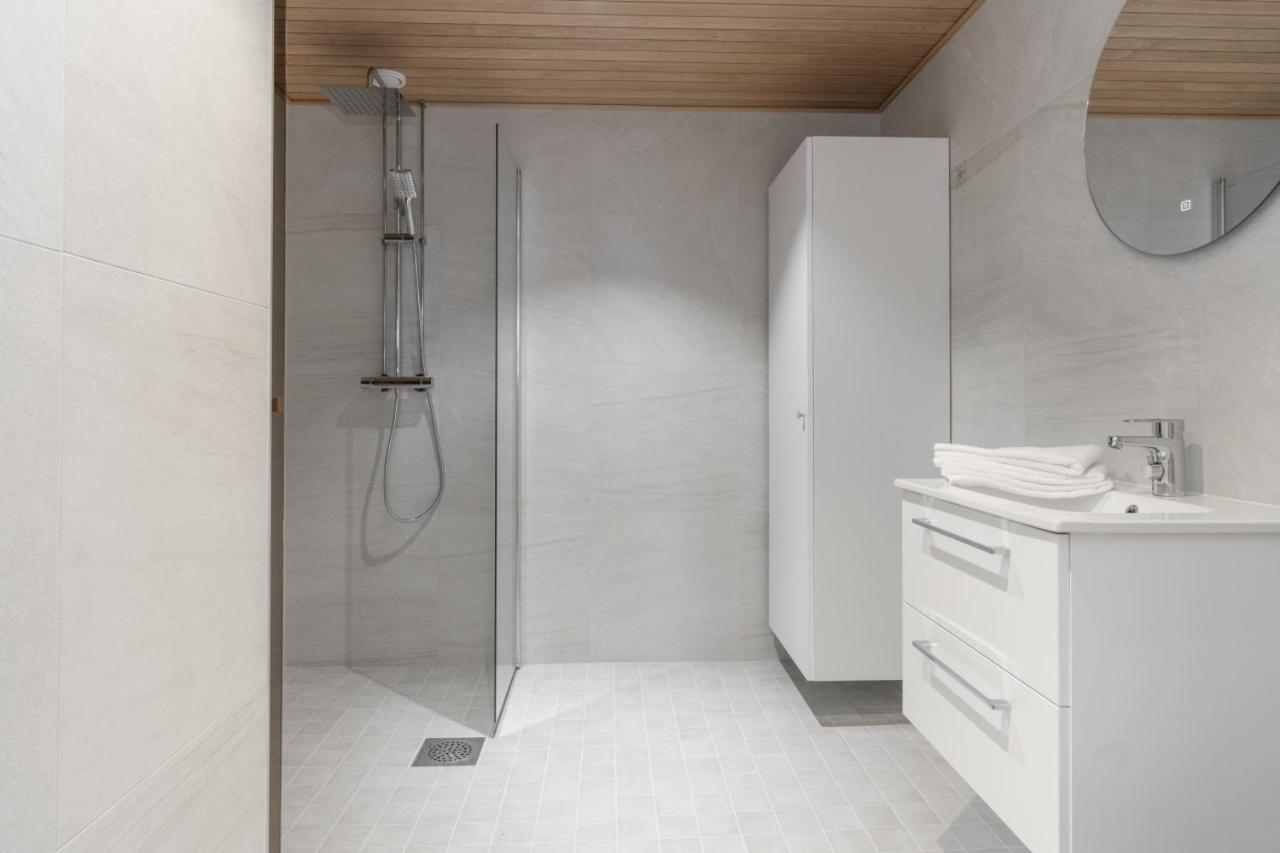 Huoneisto 2 Bedroom Family With Sauna And Parking Helsinki