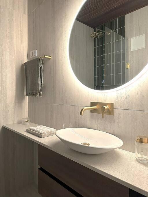 Luxurious Loft In Centre Huoneisto *