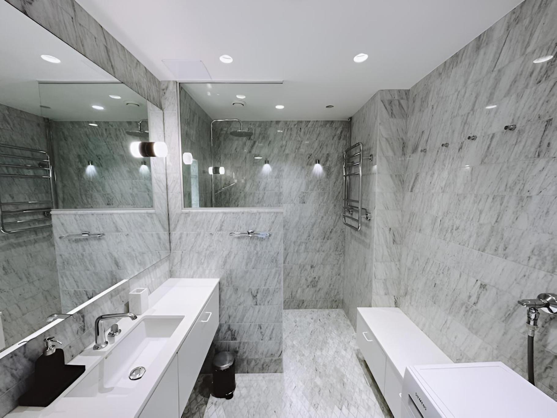 190m2 Modern Mansion In Central Huoneisto *